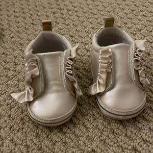 Baby ruffle sneaks